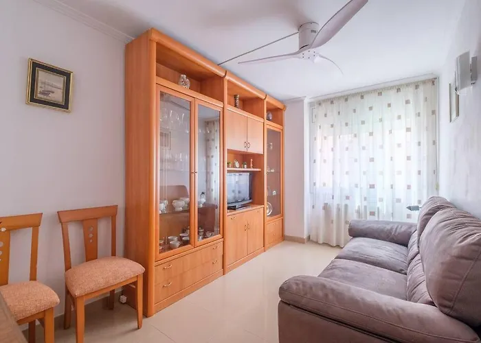 Apartamento En Complejo Residencial, Con Piscina.
