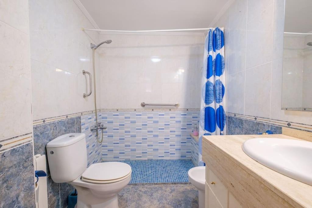 En Complejo Residencial, Con Piscina. Apartment Salou