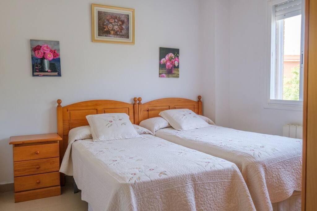 En Complejo Residencial, Con Piscina. Apartamento *